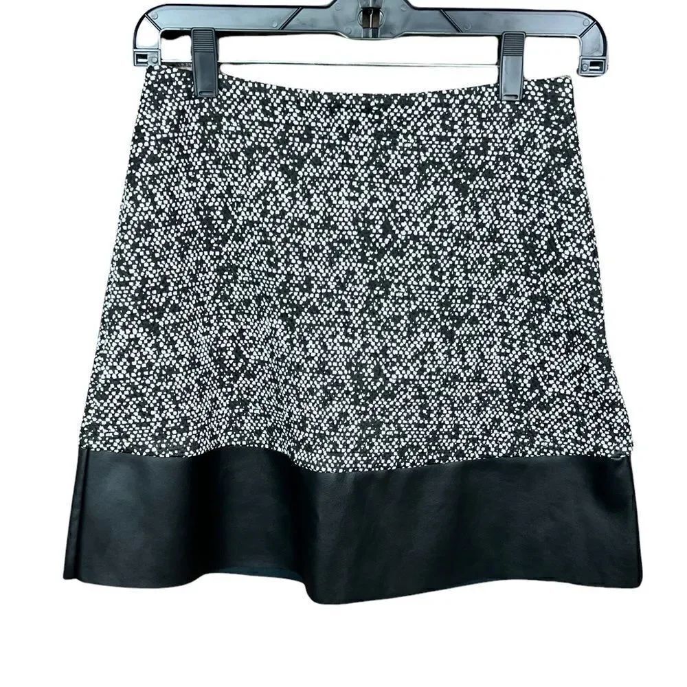 MICHAEL Michael Kors Skirt A-Line Black White Faux Leather Hem Side Zipper XS
